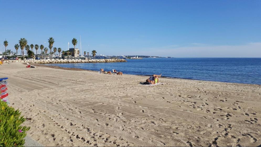 Spacieux Studio A Golfe Juan 2 Minutes Des Plages Vallauris Exteriör bild