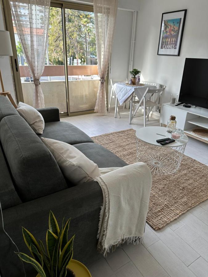 Spacieux Studio A Golfe Juan 2 Minutes Des Plages Vallauris Exteriör bild