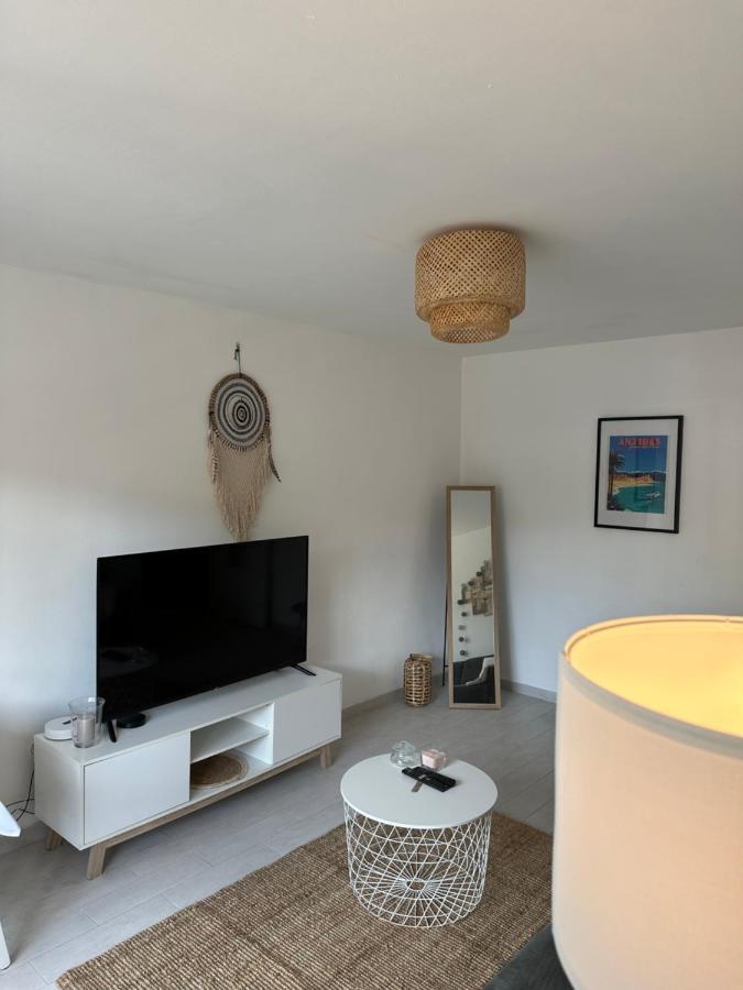 Spacieux Studio A Golfe Juan 2 Minutes Des Plages Vallauris Exteriör bild